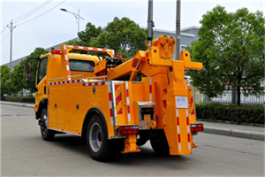 新河镇高速路拖车费